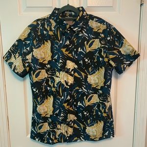 A-Frame button down collard short-sleeve shirt